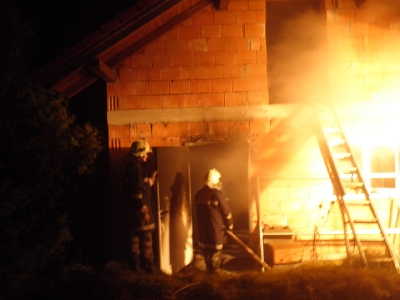 Garagenbrand in Englfing 15.12.2011